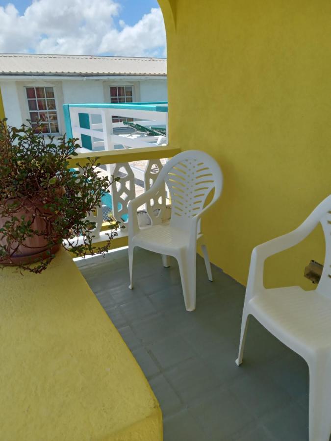 Michand Guest Apartments- Cozy One Or Two Bedroom- 5 Walk Minutes From Airport 10 Mins Drive To Oistins Or Beach Christ Church Exterior photo