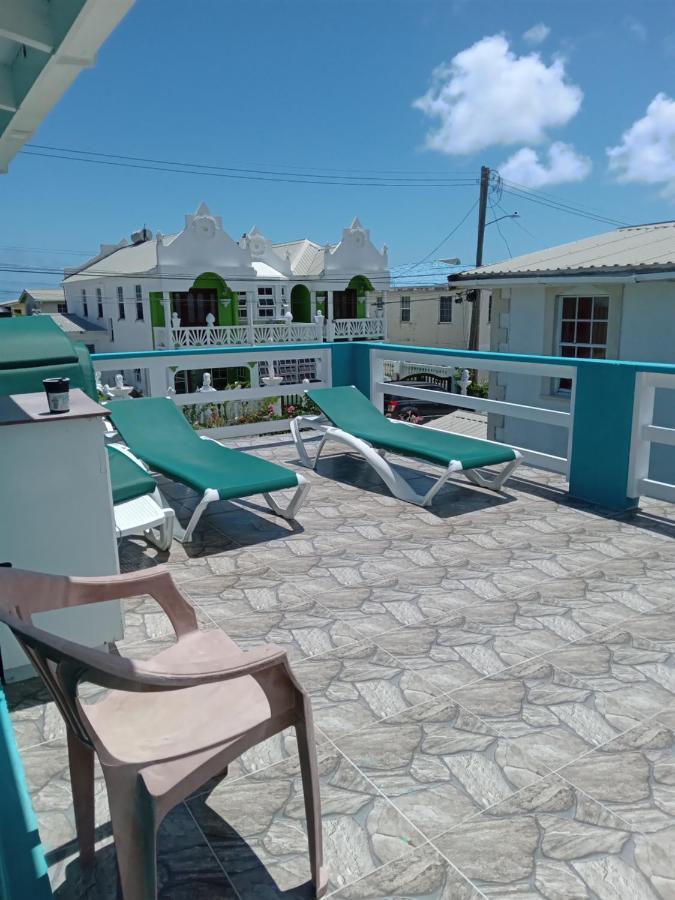 Michand Guest Apartments- Cozy One Or Two Bedroom- 5 Walk Minutes From Airport 10 Mins Drive To Oistins Or Beach Christ Church Exterior photo